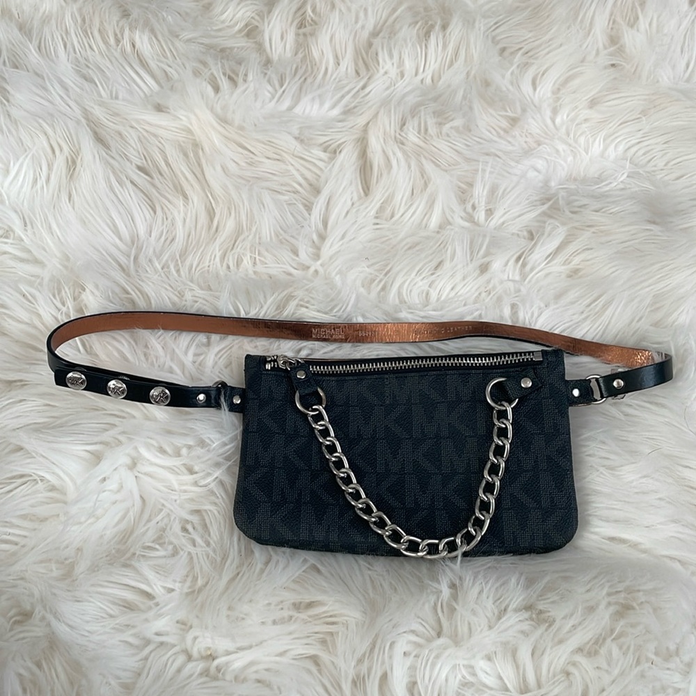 Michael Kors belt bag size medium